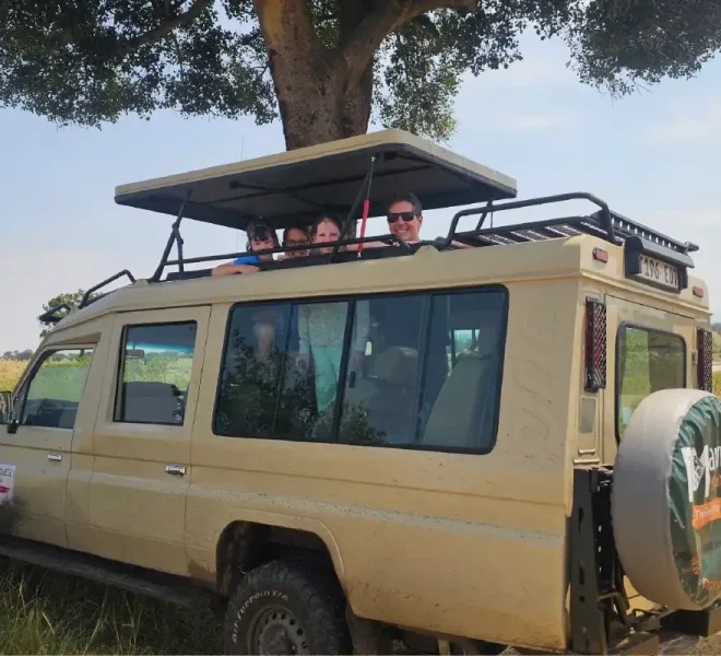family-safari-adventure-sebastian-family